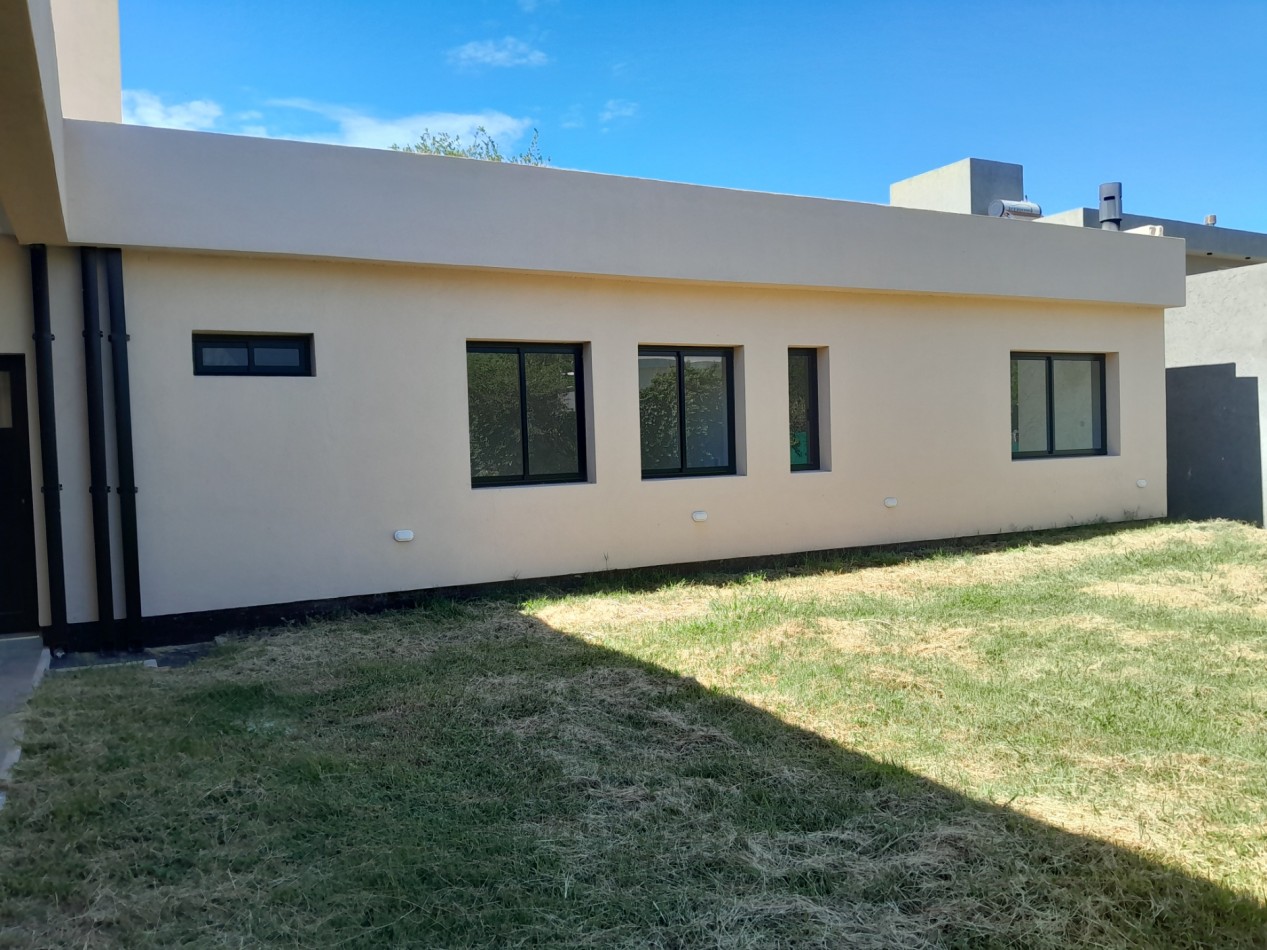 Casa a estrenar en Villa Catalina - Etapa Bosques | 2 Dormitorios