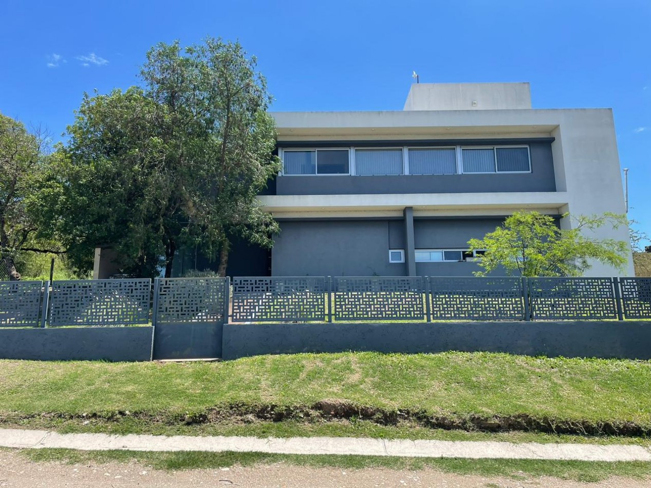 Venta Casa 3 dorm. en Country Tierralta - Barrancas del Sol Este