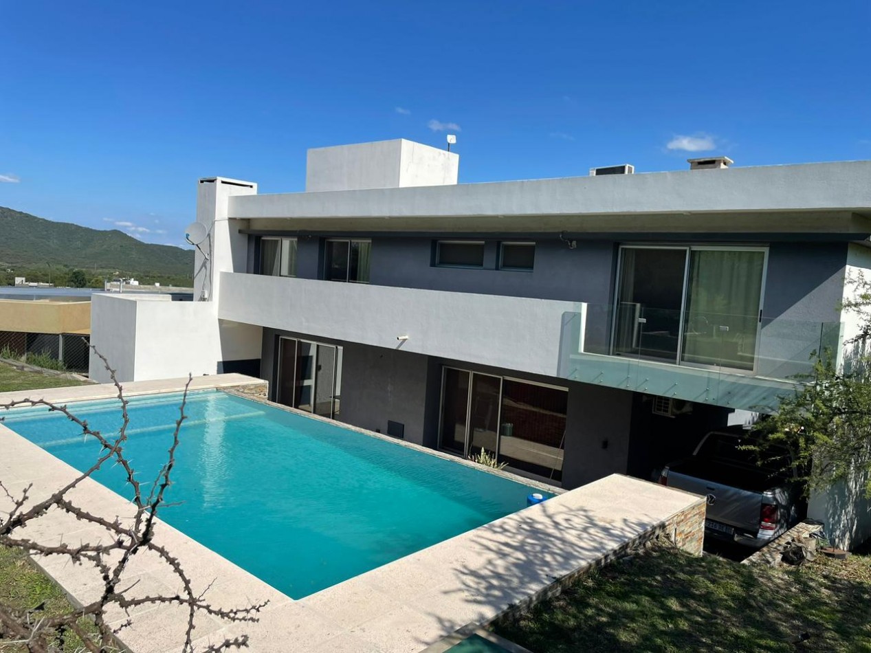 Venta Casa 3 dorm. en Country Tierralta - Barrancas del Sol Este