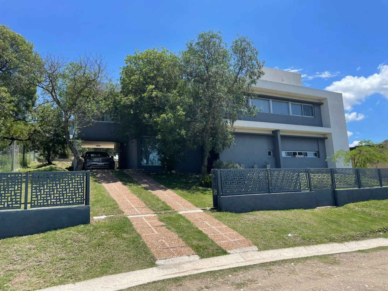 Venta Casa 3 dorm. en Country Tierralta - Barrancas del Sol Este