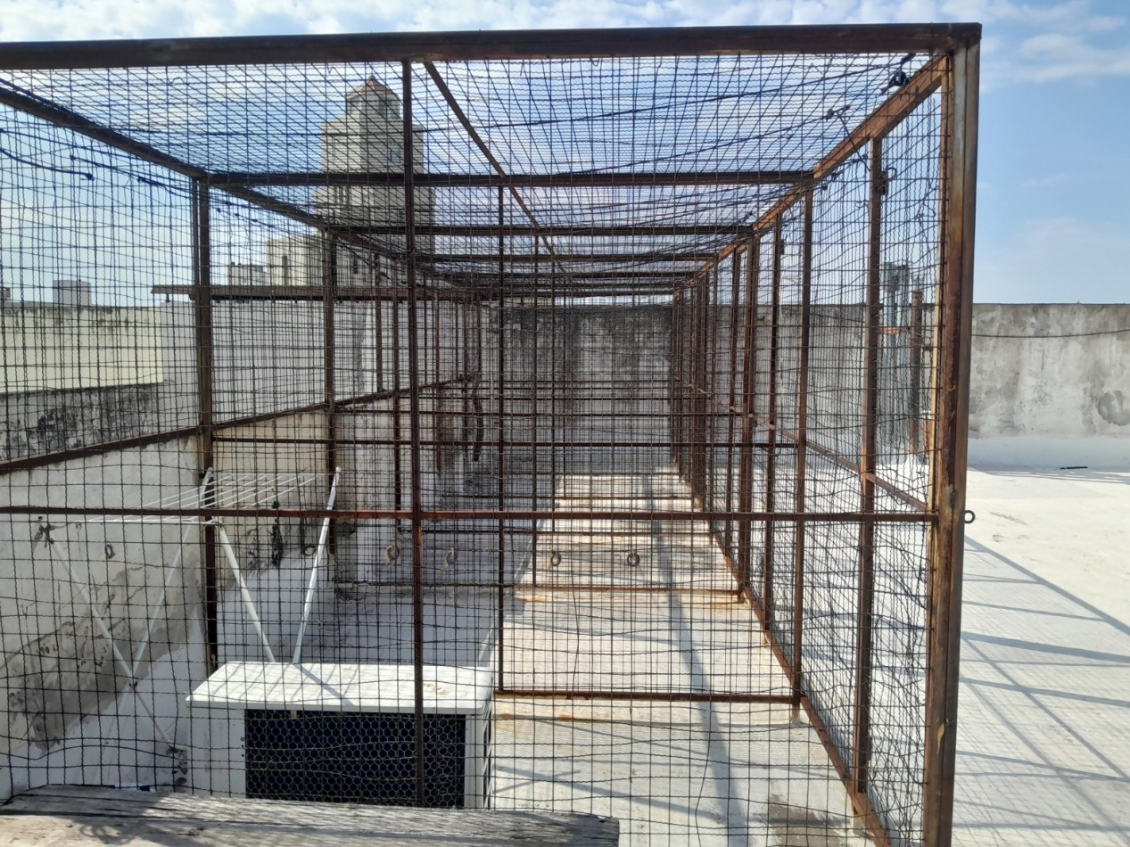 VENDO DEPARTAMENTO 2 DORM. + COCHERA RECICLADO. B° SAN MARTIN