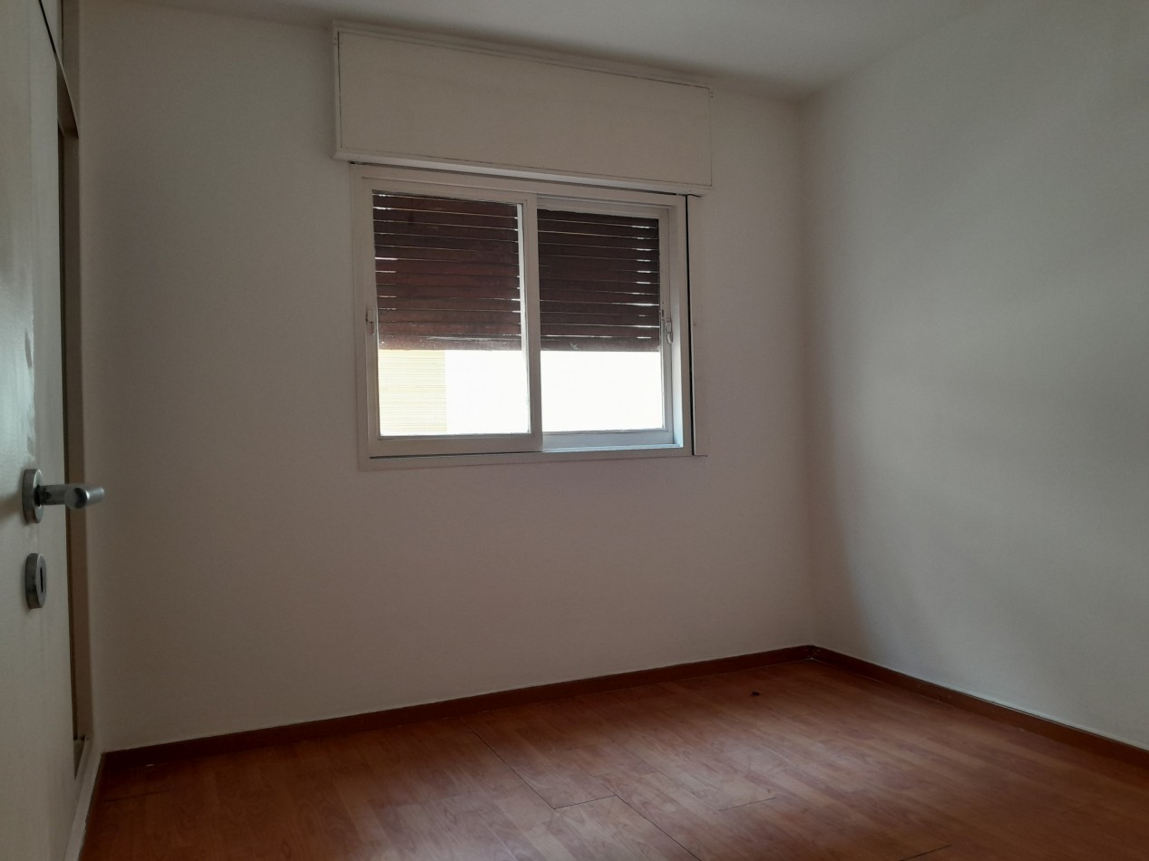 VENDO DEPARTAMENTO 2 DORM. + COCHERA RECICLADO. B° SAN MARTIN