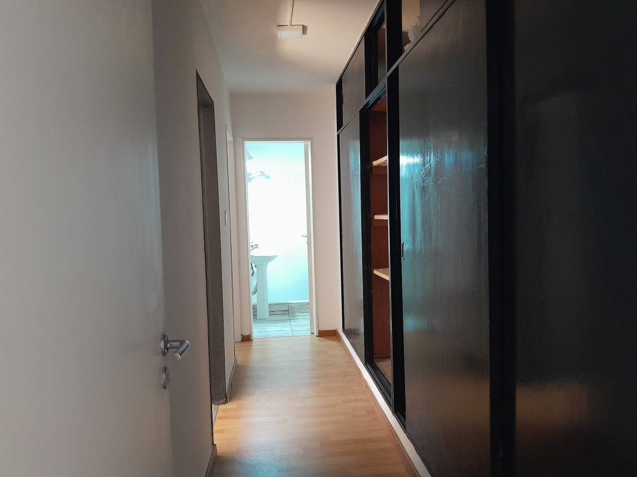 VENDO DEPARTAMENTO 2 DORM. + COCHERA RECICLADO. B° SAN MARTIN