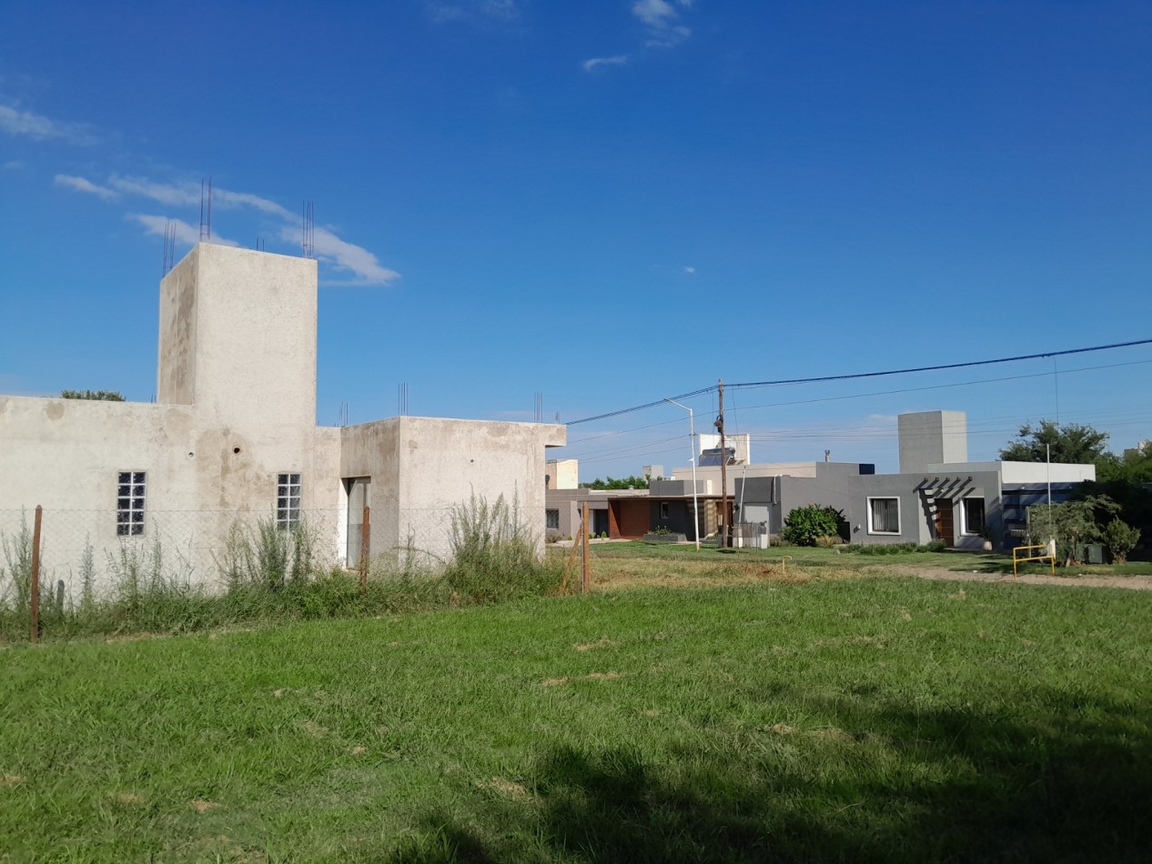 VENDO LOTE 700 m² - BELA VISTA/VILLA CATALINA