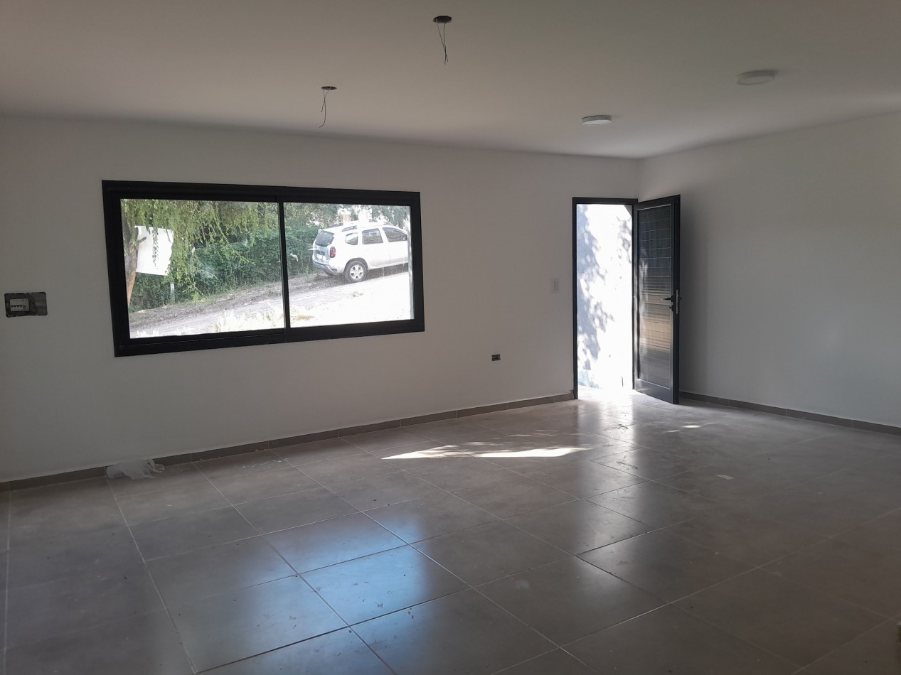 VENDO CASA 2 DORM. B° VILLA CATALINA. ETAPA ECO. A ESTRENAR.