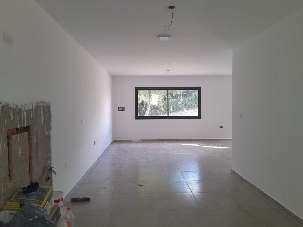 VENDO CASA 2 DORM. B° VILLA CATALINA. ETAPA ECO. A ESTRENAR.