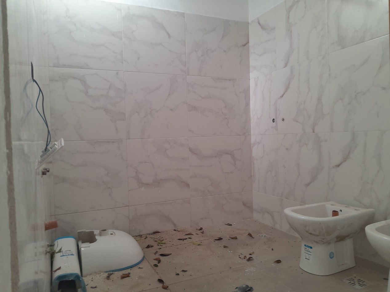 VENDO CASA 2 DORM. B° VILLA CATALINA. ETAPA ECO. A ESTRENAR.