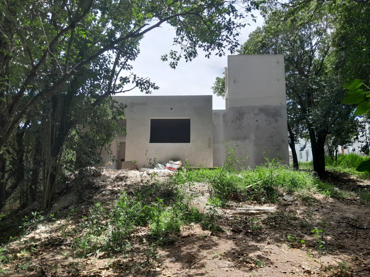 VENDO CASA 2 DORM. B° VILLA CATALINA. ETAPA ECO. A ESTRENAR.