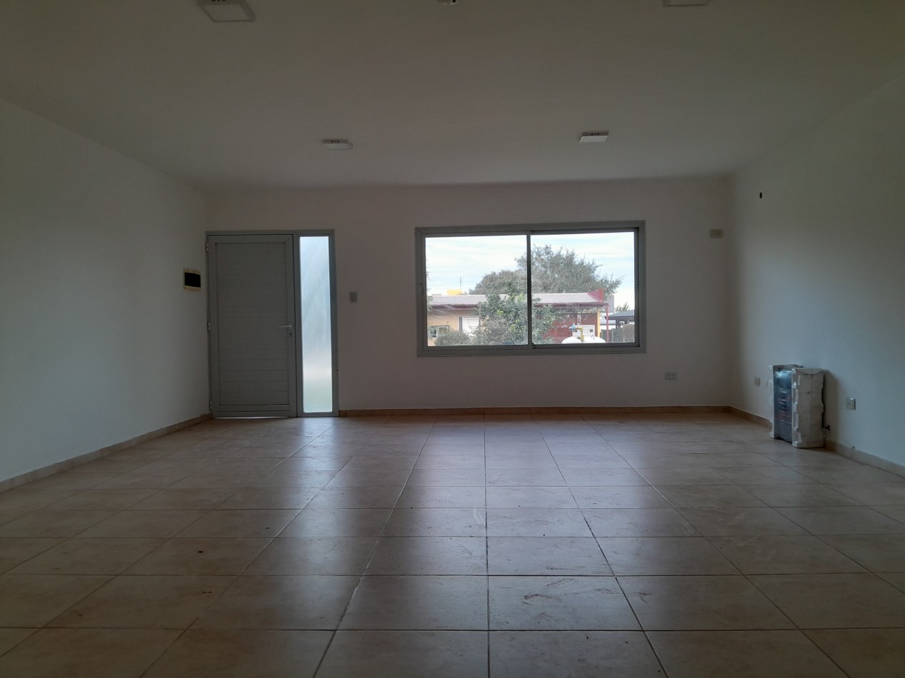 CASA DE 2 DORMITORIOS - VILLA CATALINA | 1a ETAPA | CON ESCRITURA