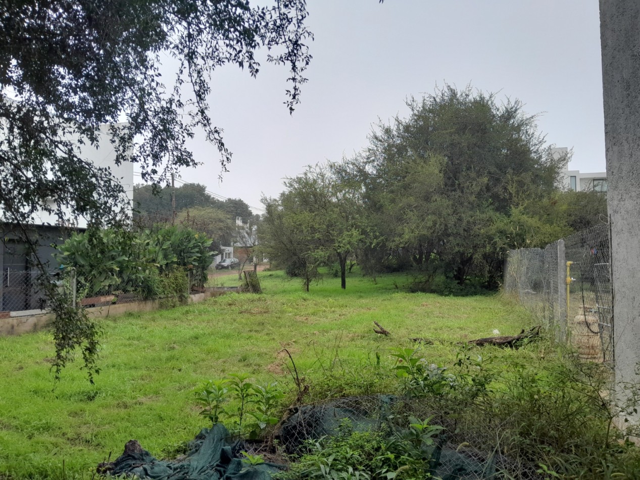 VENDO LOTE 300 m² - VILLA CATALINA. Etapa Campos Verdes | Reservado!!!