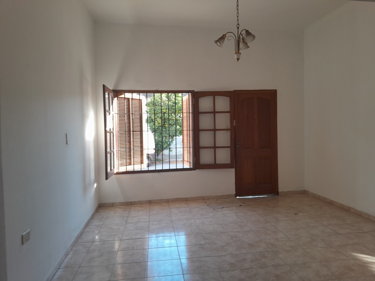 VENDO CASA 3 DORM. B° PUEYRREDON - ESCRITURA.