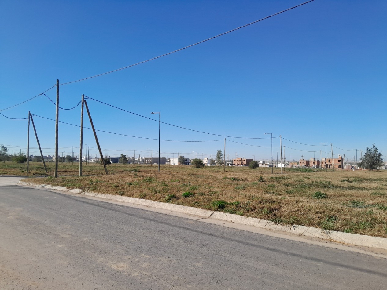 VENDO LOTE 250 M2 C/POSESION Y OBRAS PAGAS B° DOCTA PARQUE MALAGUEÑO