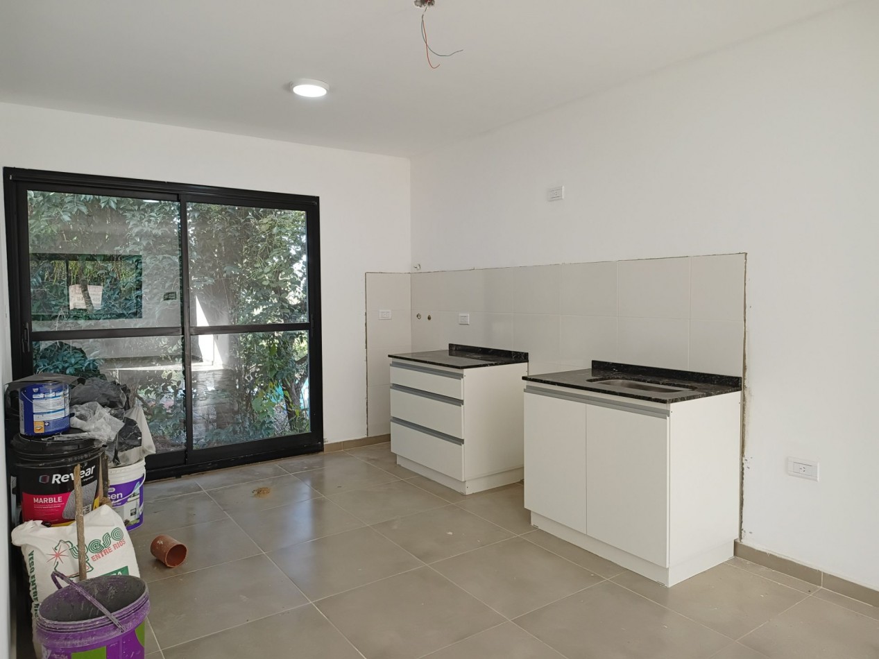 VENDO CASA 2 DORM. B° VILLA CATALINA. ETAPA ECO. A ESTRENAR.