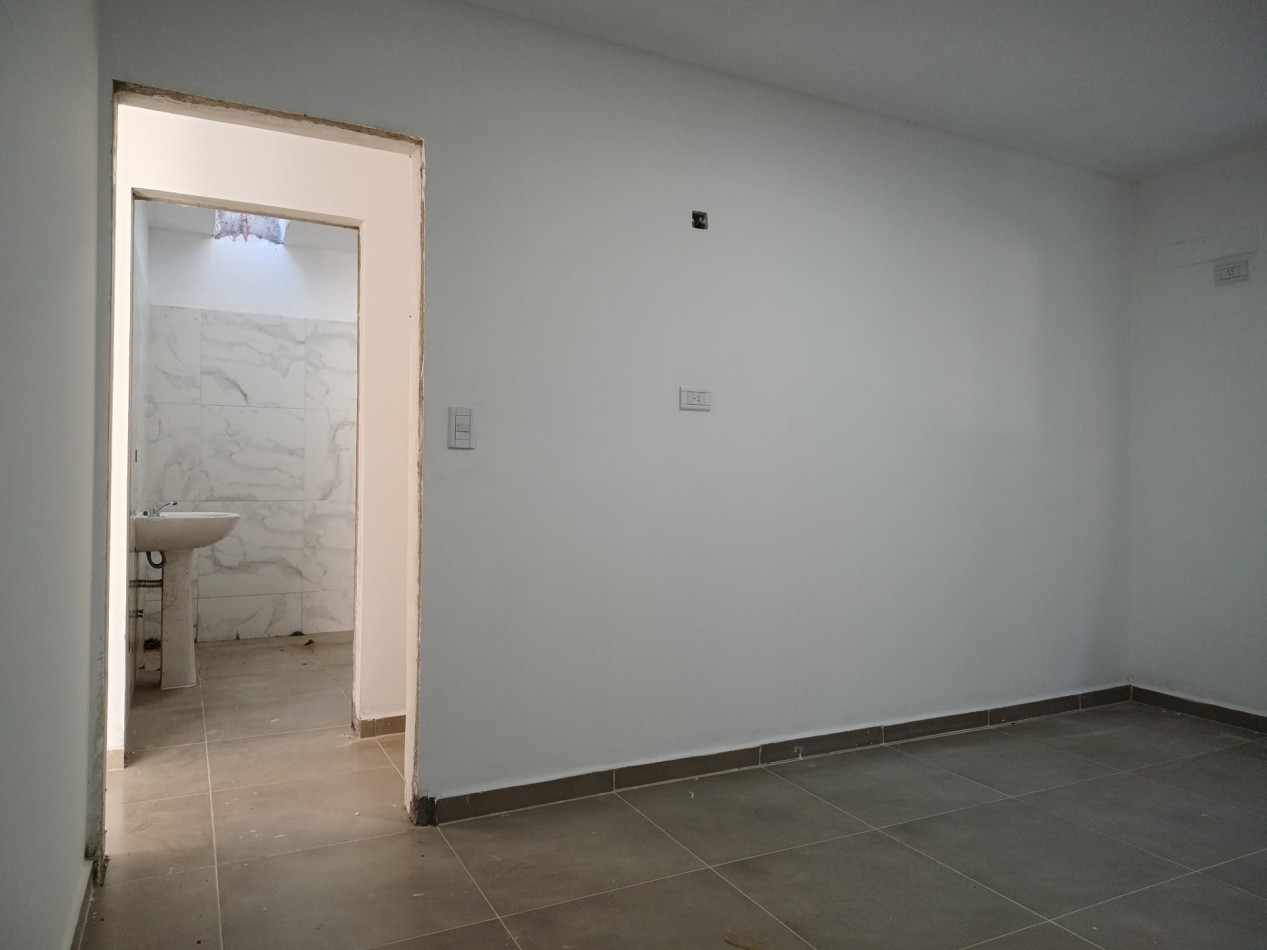 VENDO CASA 2 DORM. B° VILLA CATALINA. ETAPA ECO. A ESTRENAR.