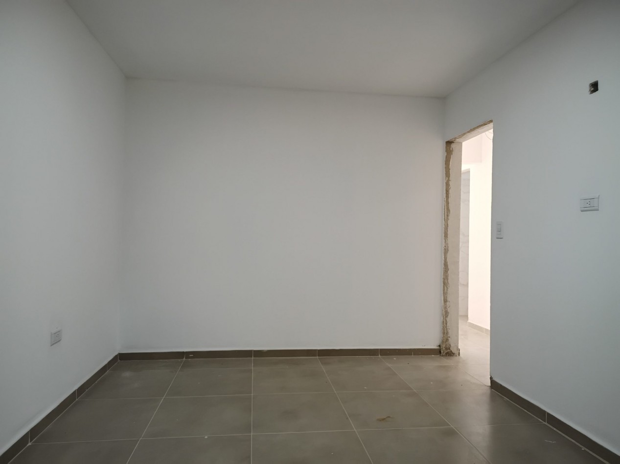 VENDO CASA 2 DORM. B° VILLA CATALINA. ETAPA ECO. A ESTRENAR.