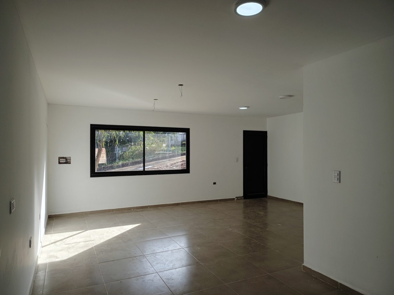 VENDO CASA 2 DORM. B° VILLA CATALINA. ETAPA ECO. A ESTRENAR.