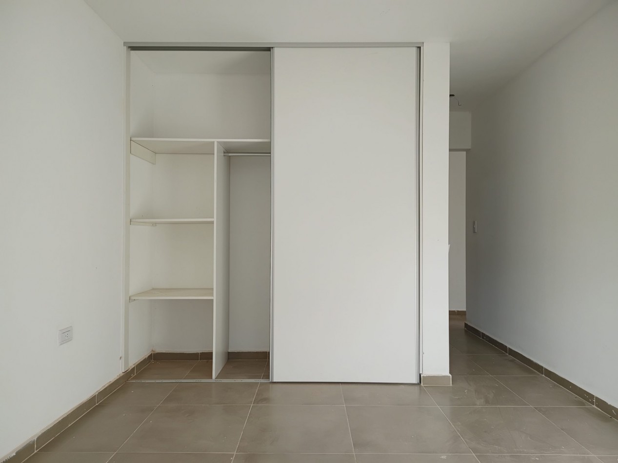 VENDO CASA 2 DORM. B° VILLA CATALINA. ETAPA ECO. A ESTRENAR.