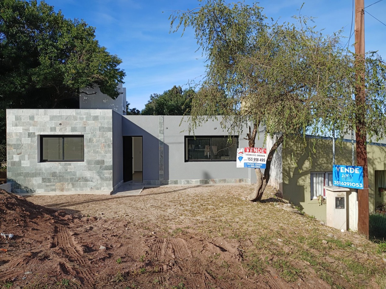 VENDO CASA 2 DORM. B° VILLA CATALINA. ETAPA ECO. A ESTRENAR.