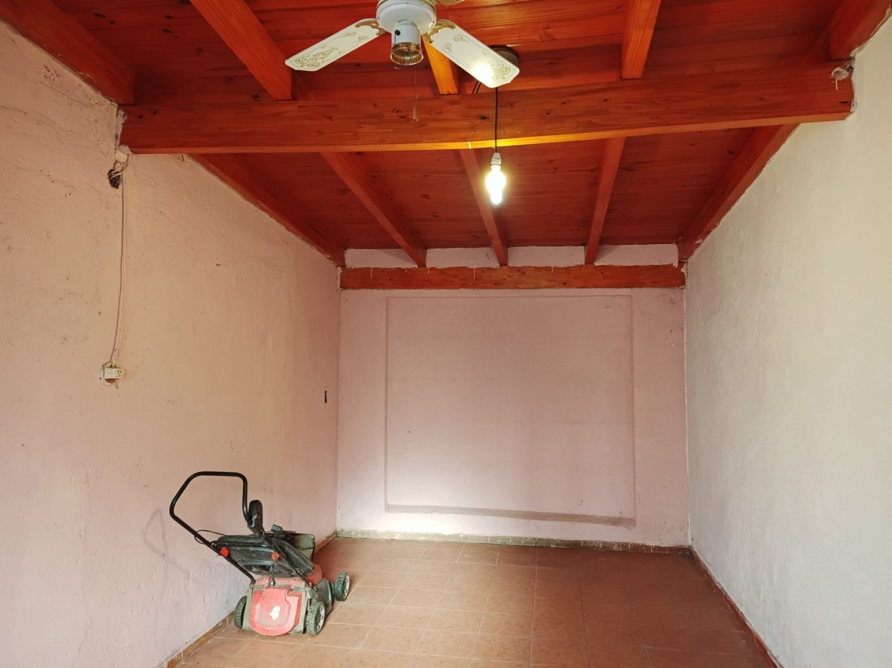 VENDO HERMOSA CASA 3 DORM. B° MARQUES DE SOBREMONTE. APTA CREDITO