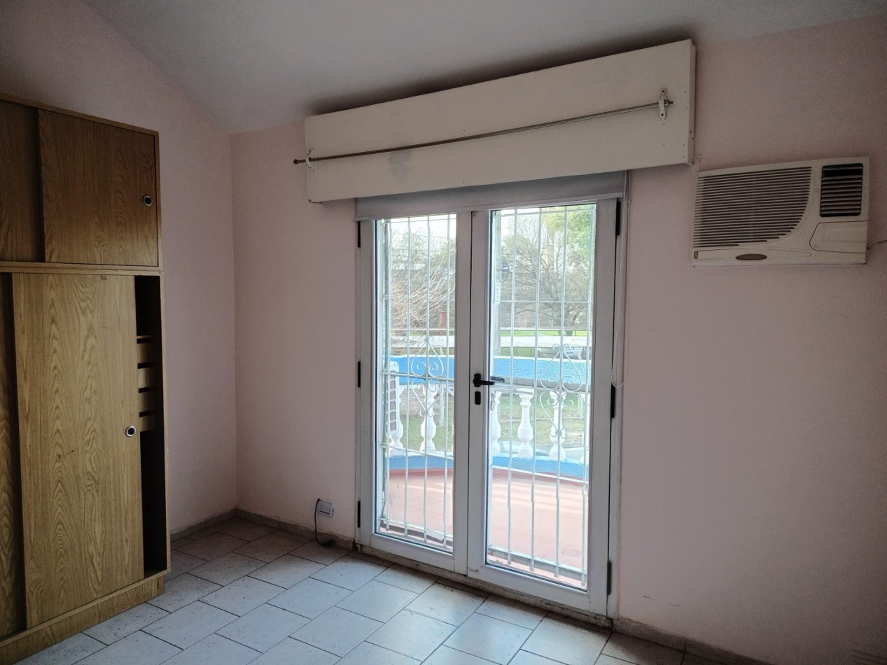 VENDO HERMOSA CASA 3 DORM. B° MARQUES DE SOBREMONTE. APTA CREDITO