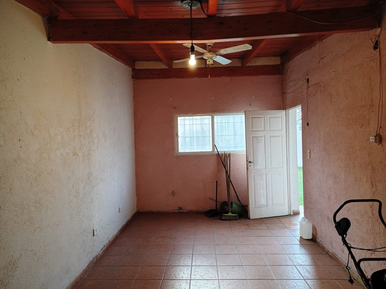 VENDO HERMOSA CASA 3 DORM. B° MARQUES DE SOBREMONTE. APTA CREDITO
