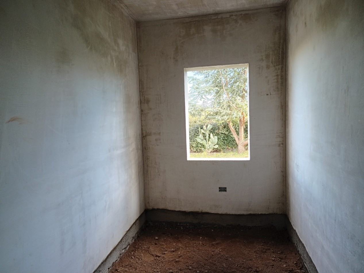 VENDO CASA 3 DORM. A ESTRENAR B° BELA VISTA