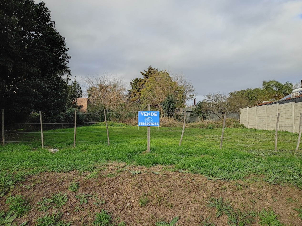 VENDO TERRENO 400 M2 B° VILLA RIVERA INDARTE. ESCRITURA