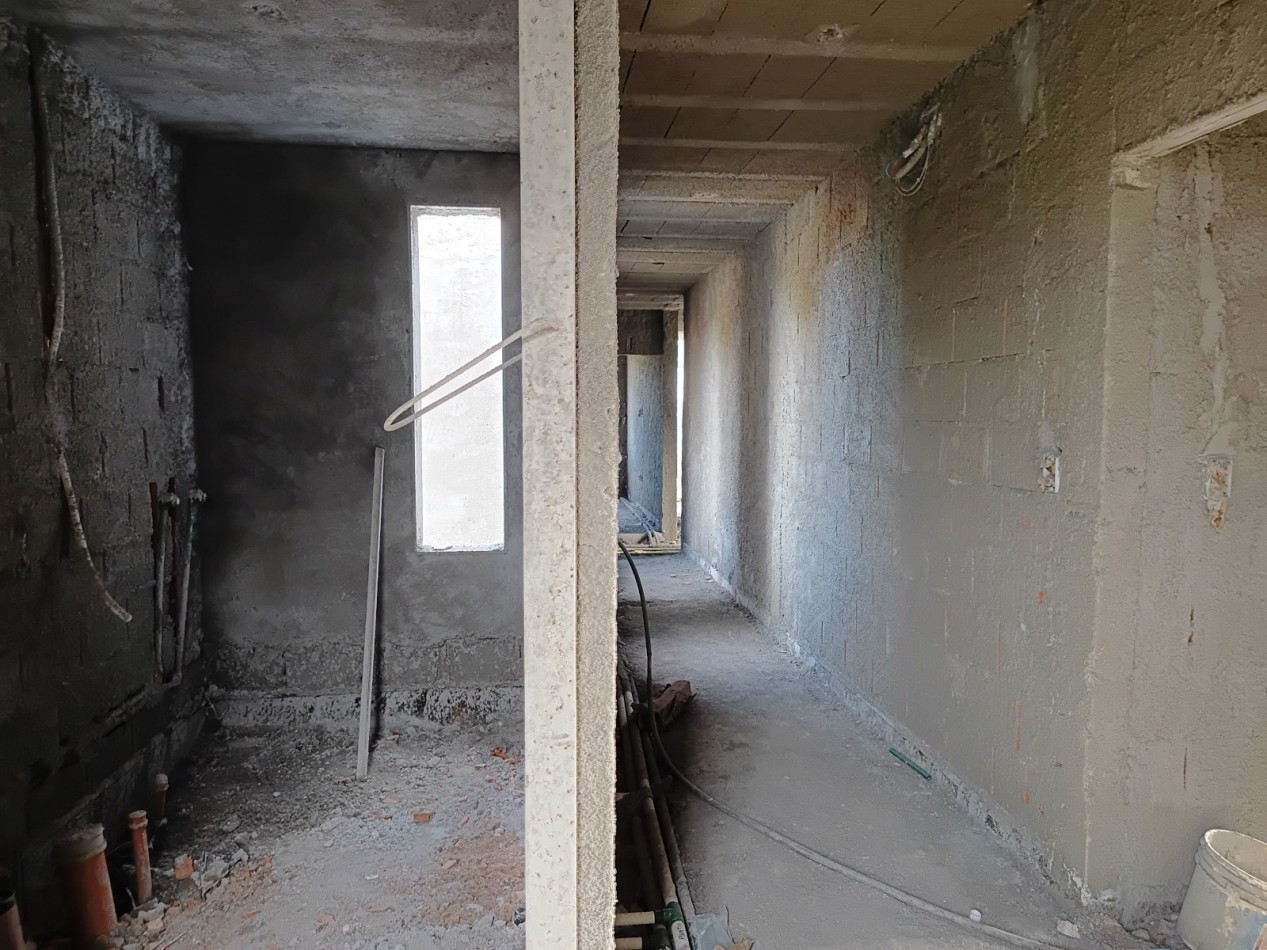 VENDO CASA 3 DORM. + OFICINA A ESTRENAR B° BELA VISTA. 