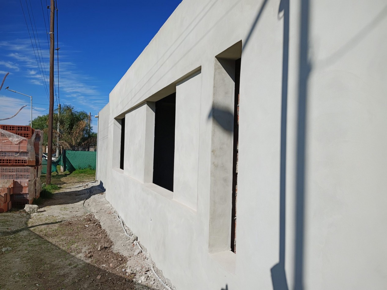 Vendo casa de 3 dormitorios a estrenar en Villa Catalina.