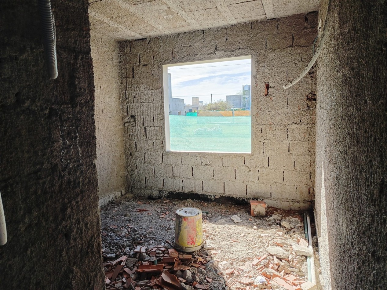 Vendo casa de 3 dormitorios a estrenar en Villa Catalina.