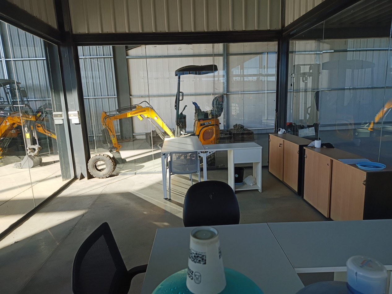 ALQUILER - LOCAL 420 M² FRENTE A RUTA 9 | POLO 52