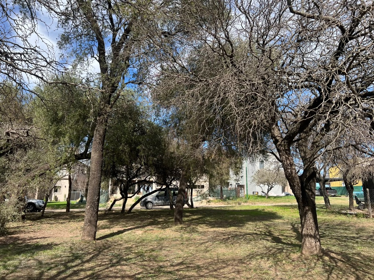 Lote en venta Valle del Golf. 863 m2. 