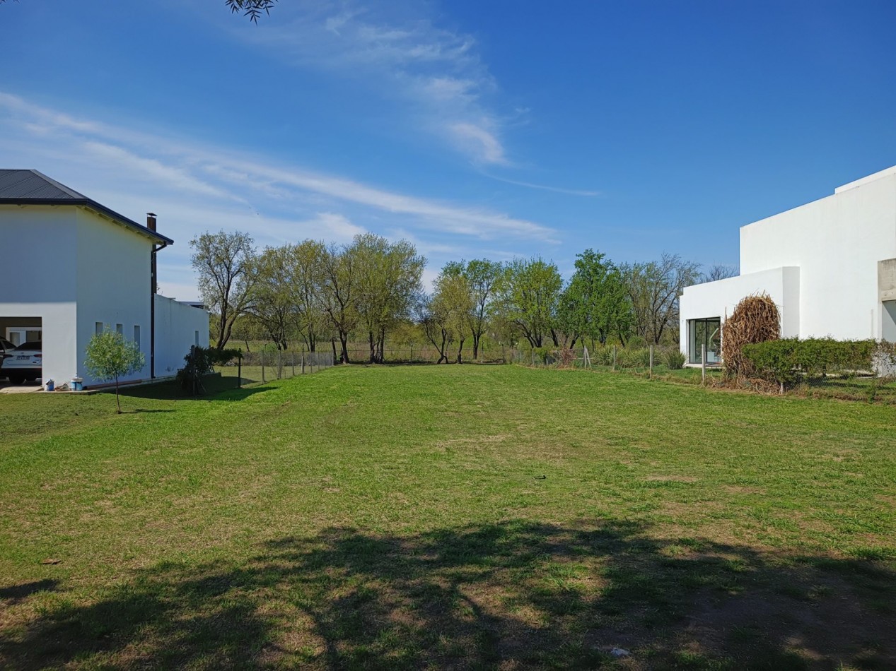VENDO LOTE 1.380 M2 COUNTRY LAS CORZUELAS. 1° ETAPA