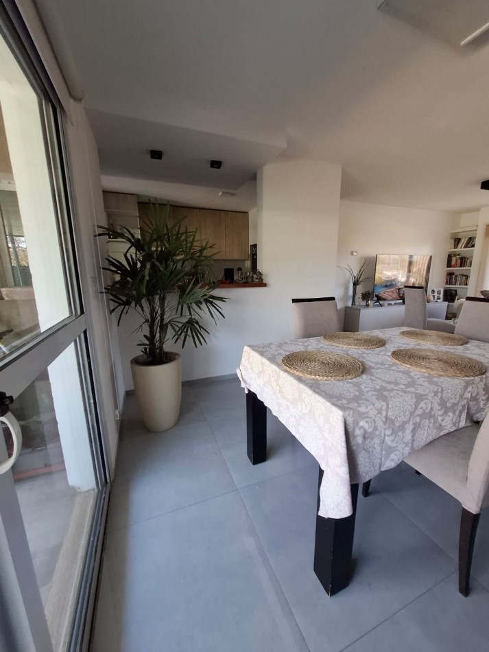 VENDO CASA 2 DORM. VILLA CATALINA PRIMERA ETAPA. ESCRITURA