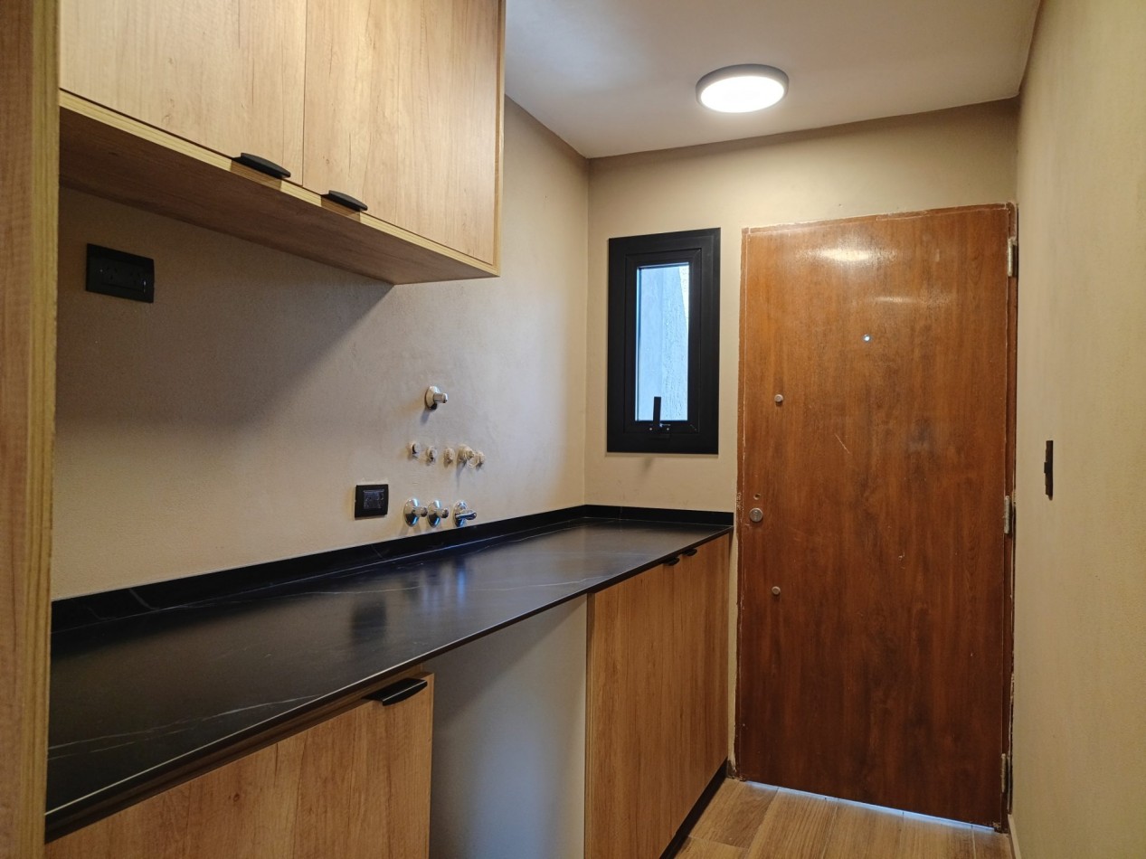VENDO MODERNA CASA 2 DORMITORIOS A ESTRENAR VILLA CATALINA. APTO CREDITO