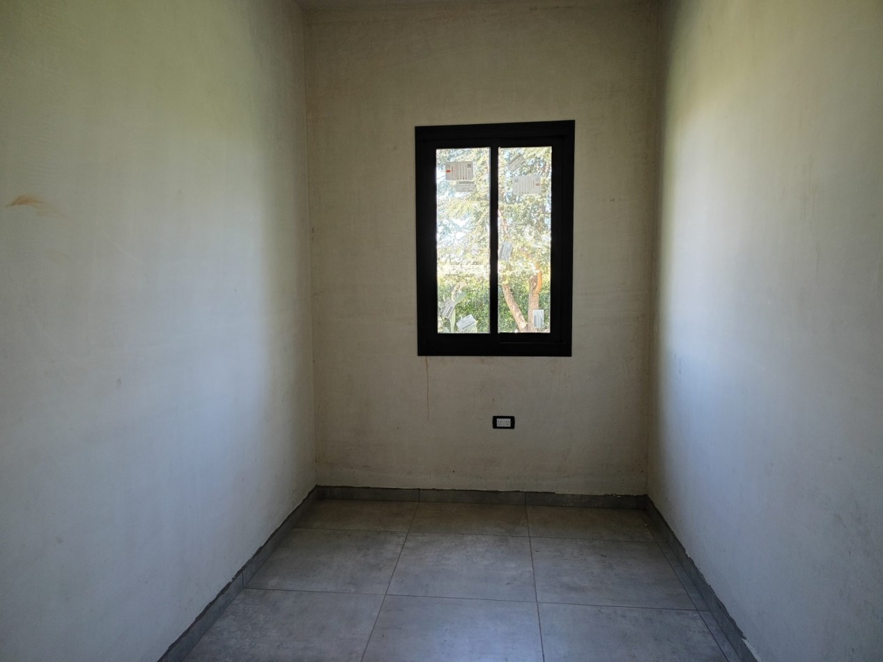 VENDO CASA 3 DORM. A ESTRENAR B° BELA VISTA