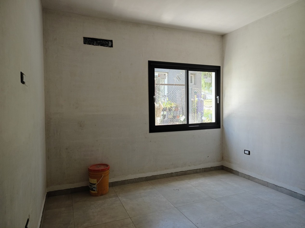 VENDO CASA 3 DORM. A ESTRENAR B° BELA VISTA