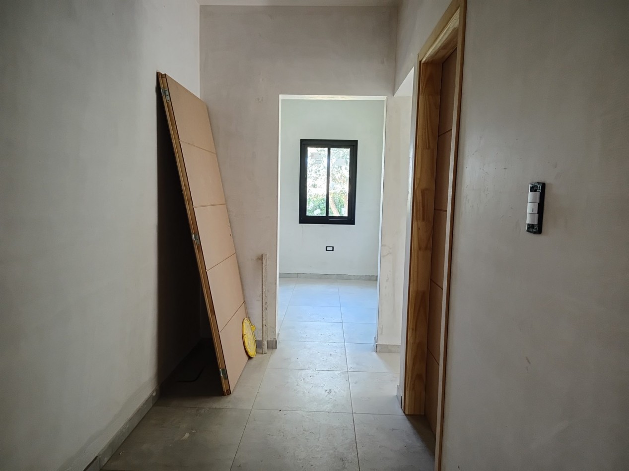 VENDO CASA 3 DORM. A ESTRENAR B° BELA VISTA