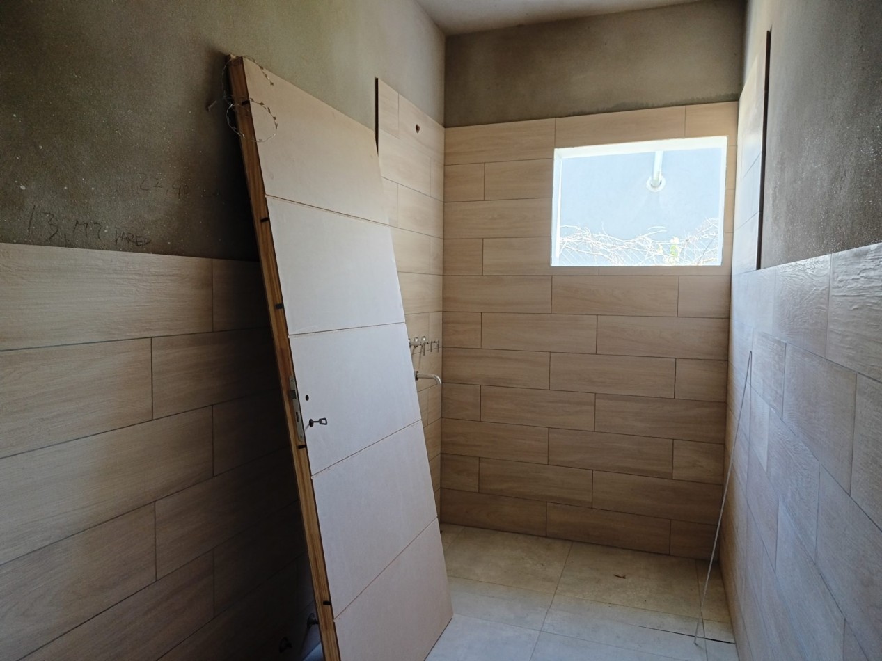 VENDO CASA 3 DORM. A ESTRENAR B° BELA VISTA