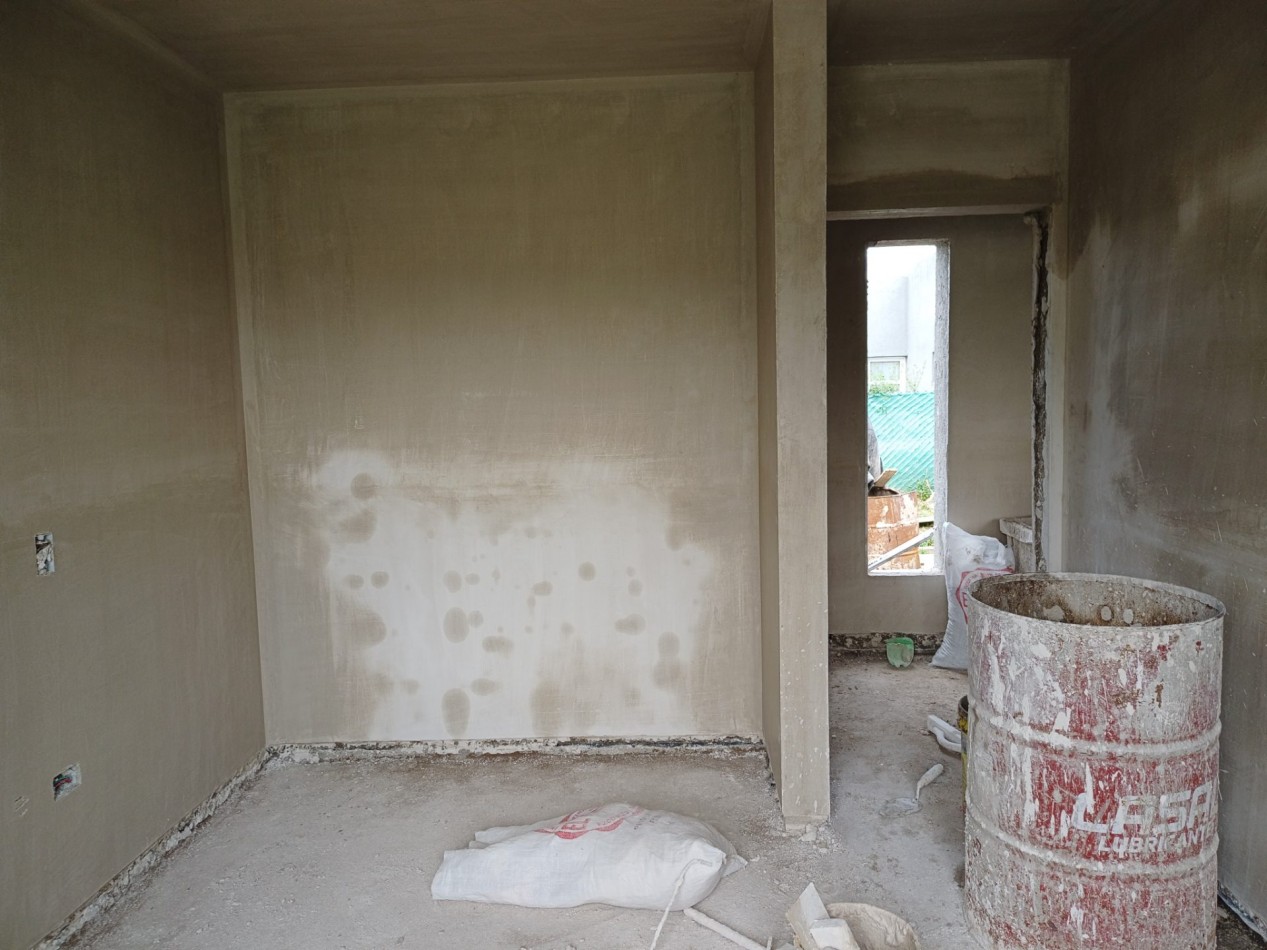 Vendo casa de 3 dormitorios a estrenar en Villa Catalina.