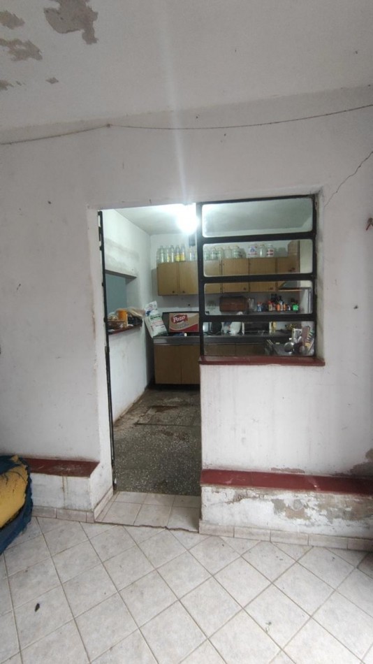 CASA EN VENTA A RECICLAR. 2 DORM. B° MARIANO MORENO. C/ESCRITURA!!!