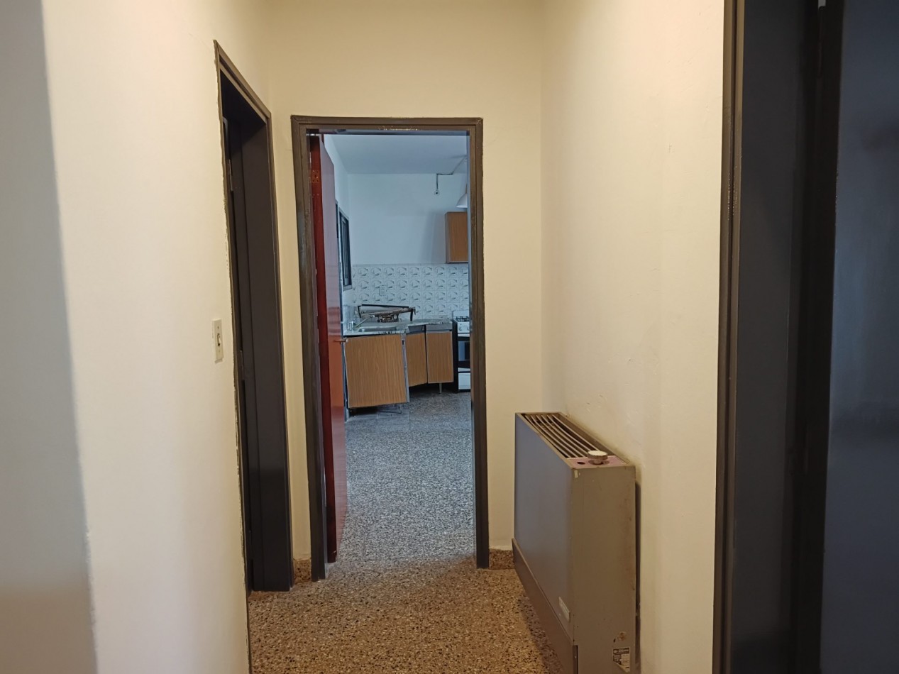 VENDO CASA 2 DORM. B° VILLA MARTA. ESCRITURA