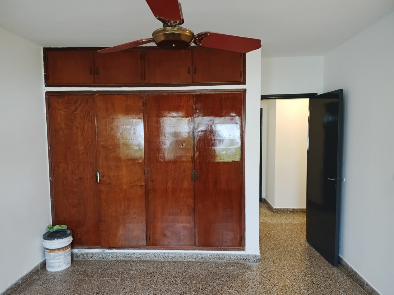 VENDO CASA 2 DORM. B° VILLA MARTA. ESCRITURA
