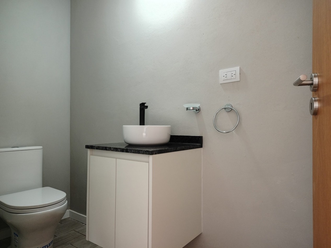 VENDO CASA 3 DORMITORIOS VILLA CATALINA A ESTRENAR