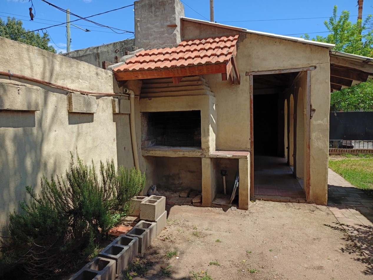 ALQUILER CASA 2 DORM. B° MARQUES DE SOBREMONTE