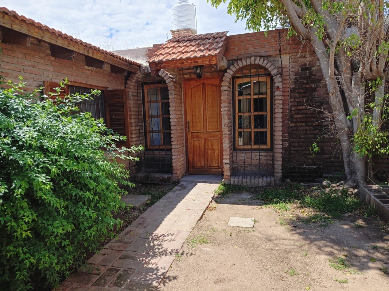ALQUILER CASA 2 DORM. B° MARQUES DE SOBREMONTE