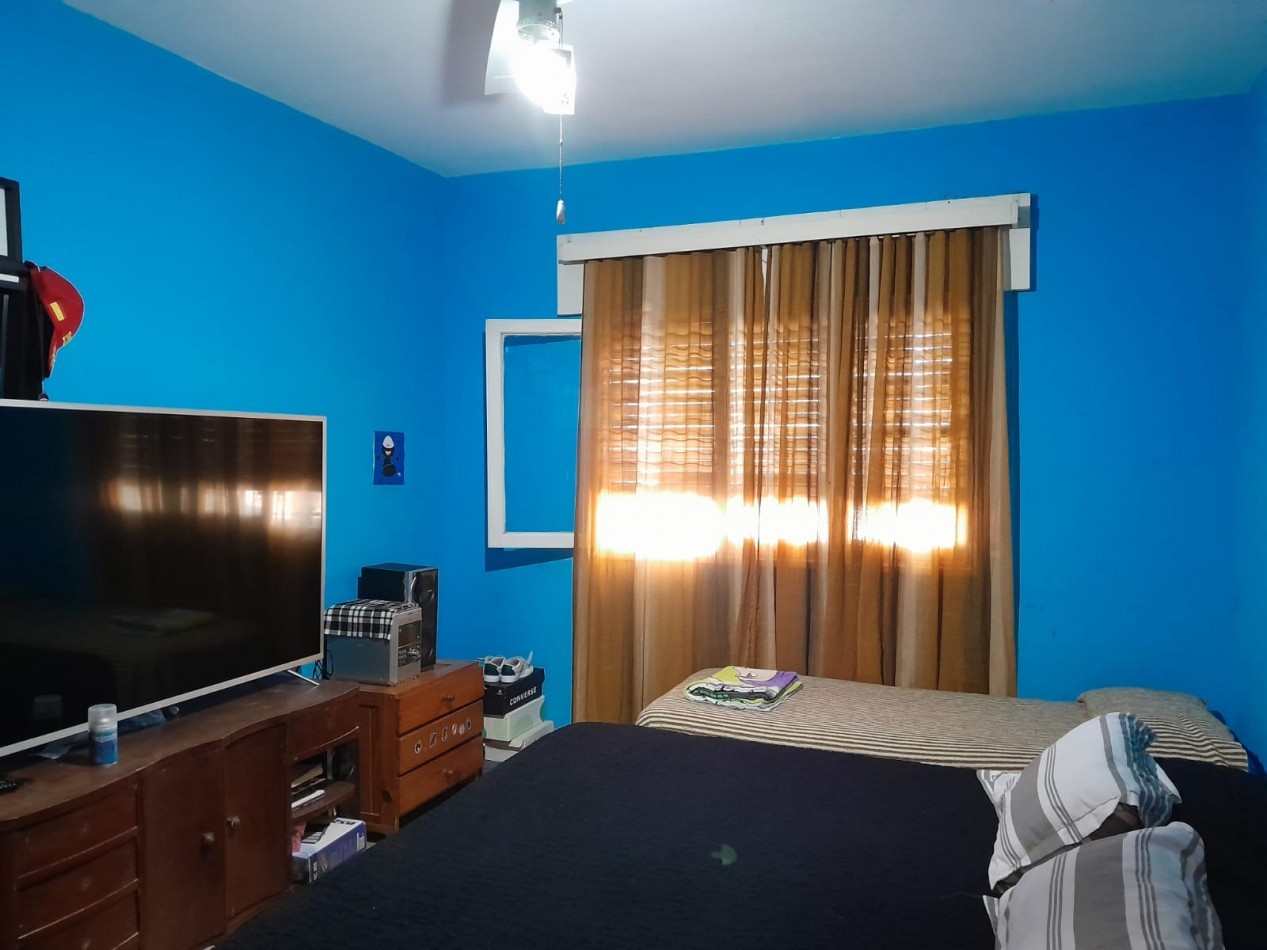 VENDO CASA 3 DORM. B° SARGENTO CABRAL. RECIBO VEHICULOS. APTO CREDITO!!!