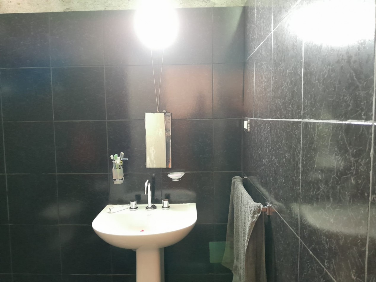 VENDO CASA 3 DORM. B° SARGENTO CABRAL. RECIBO VEHICULOS. APTO CREDITO!!!