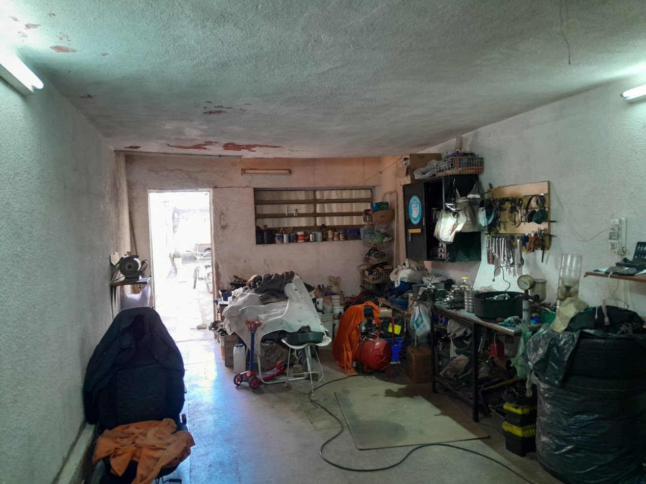 VENDO CASA 3 DORM. B° SARGENTO CABRAL. RECIBO VEHICULOS. APTO CREDITO!!!