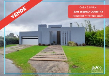 VENDO MODERNA CASA DE 3 DORMITORIOS SAN ISIDRO COUNTRY